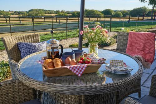 Vrt, The Shooting Lodge in Warwickshire Vrt, The Shooting Lodge in Warwickshire