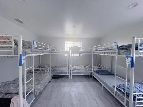 LA modern hostel in West Hollywood LA modern hostel in West Hollywood