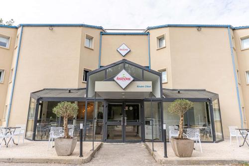 Exterior view, Fasthotel Cleon Rouen Sud in Cleon Exterior view, Fasthotel Cleon Rouen Sud in Cleon