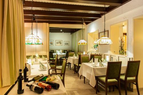 Restaurante, Lampes Posthotel in Goslar Restaurante, Lampes Posthotel in Goslar