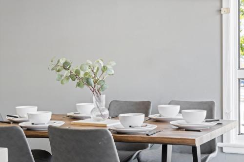 Facilities, New 2 Bedroom House 500m to Mall with Free Parking in Bankstown Facilities, New 2 Bedroom House 500m to Mall with Free Parking in Bankstown