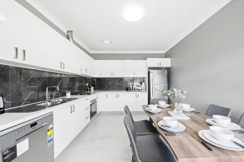 Facilities, New 2 Bedroom House 500m to Mall with Free Parking in Bankstown Facilities, New 2 Bedroom House 500m to Mall with Free Parking in Bankstown
