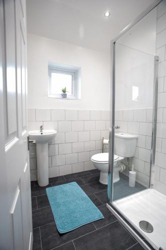 Bathroom, 20b Ralph rd in Bishopston Bathroom, 20b Ralph rd in Bishopston