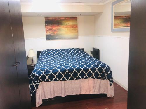 67-26 Austin Cove near subway, all shops, restaurants! Separate Entrance in 퀸즈 67-26 Austin Cove near subway, all shops, restaurants! Separate Entrance in 퀸즈