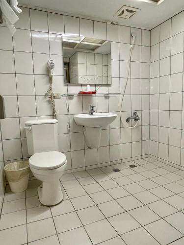 Bathroom, 溫情旅館 near Taoyuan Train Station Bathroom, 溫情旅館 near Taoyuan Train Station