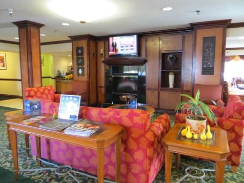 Lobby, Baymont by Wyndham Kalamazoo East in Kalamazoo (MI) Lobby, Baymont by Wyndham Kalamazoo East in Kalamazoo (MI)