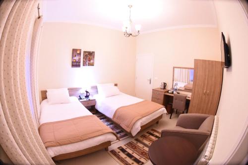 Guestroom, Hotel Miziara in Ehden Guestroom, Hotel Miziara in Ehden