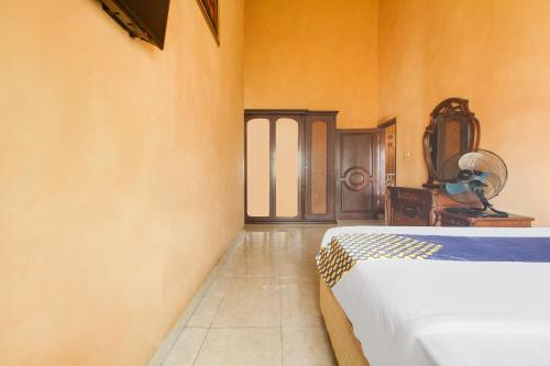 SPOT ON 91620 Skypiea Guest House in Tasikmalaya SPOT ON 91620 Skypiea Guest House in Tasikmalaya