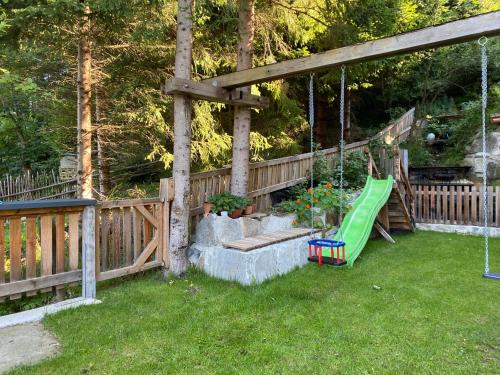สนามเด็กเล่น, Ferienwohnung Schiestl in เกอร์ลอสเบอร์เกเบิน สนามเด็กเล่น, Ferienwohnung Schiestl in เกอร์ลอสเบอร์เกเบิน