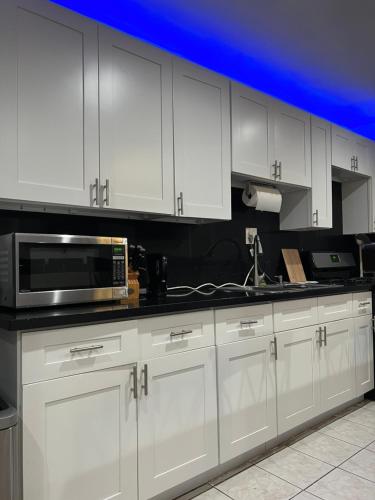 Amazing 1bd apartment with big office in Culver City Amazing 1bd apartment with big office in Culver City