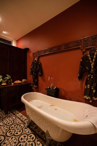 스파, 페나가 호텔 (Hotel Penaga) in 페낭 스파, 페나가 호텔 (Hotel Penaga) in 페낭