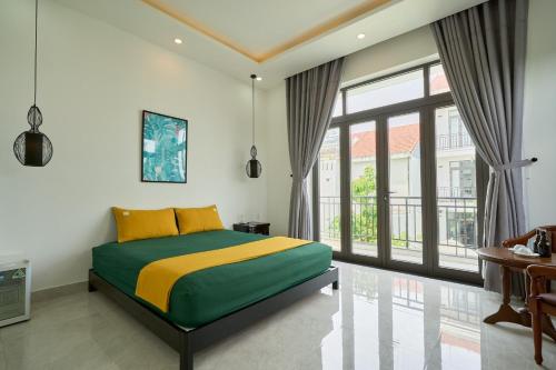 Cam nhan nhu o tai nha minh trong luc đi xa nha in Thanh Ha Cam nhan nhu o tai nha minh trong luc đi xa nha in Thanh Ha