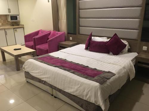 Reef 8 by Al Azmy in As Suwaidi Al Gharabi Reef 8 by Al Azmy in As Suwaidi Al Gharabi