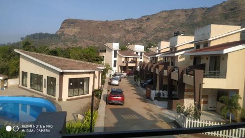 Villa at Lonavala - SaGa Montana (Hill View) in Gold Valley Villa at Lonavala - SaGa Montana (Hill View) in Gold Valley