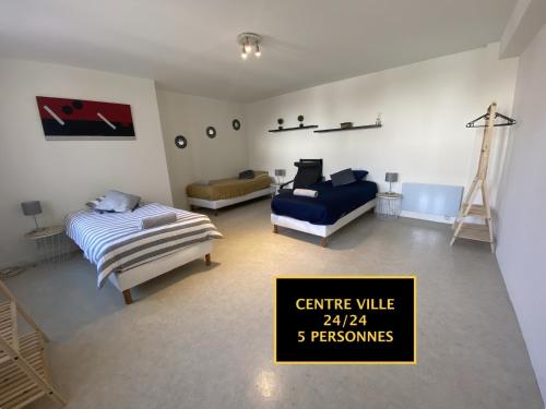 Guestroom, L'appartement ZEN LOC 2 in Bray Sur Seine Guestroom, L'appartement ZEN LOC 2 in Bray Sur Seine