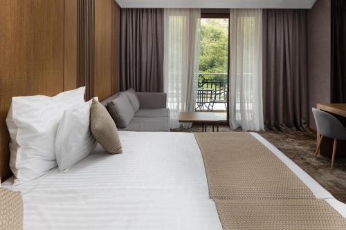 Pirin Park Hotel in Sandanski Pirin Park Hotel in Sandanski