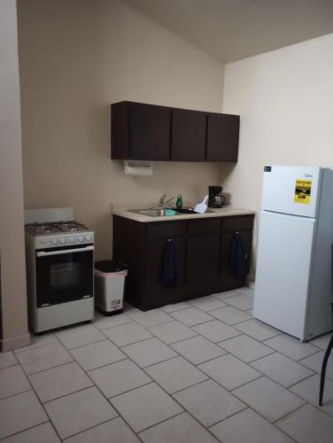 Restaurant, Confort y Relajacion Apartamento 1 in Vega Alta Restaurant, Confort y Relajacion Apartamento 1 in Vega Alta