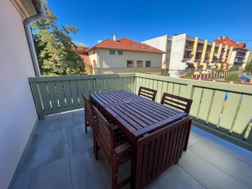 Balcony/terrace, Lujza Apartman in Balatonlelle Balcony/terrace, Lujza Apartman in Balatonlelle