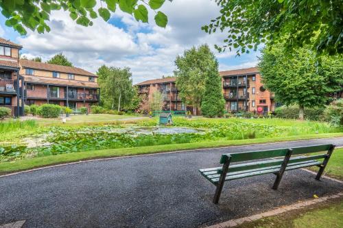 Garden, Waterlily Apartment - Beautiful 1-bed with overlooking balcony in Near Center Garden, Waterlily Apartment - Beautiful 1-bed with overlooking balcony in Near Center