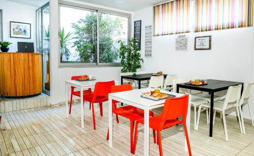 Manzil Hotel in Roches Noires Manzil Hotel in Roches Noires
