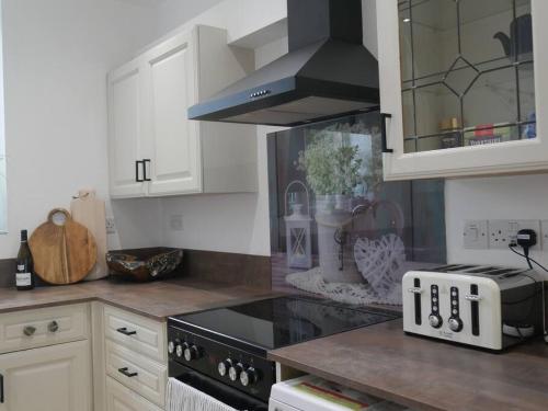 Cheltenham accommodation -self-catering-2 bedrooms in Southam Cheltenham accommodation -self-catering-2 bedrooms in Southam