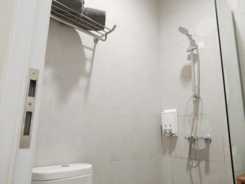 Bathroom, Cottonwood Boutique Heritage Otten near Rumah Sakit Umum Daerah Soreang Bathroom, Cottonwood Boutique Heritage Otten near Rumah Sakit Umum Daerah Soreang