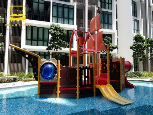 H2O Retreat Studio Home 5min to LRT by Premium Stay near Tropicana Golf & Country Resort H2O Retreat Studio Home 5min to LRT by Premium Stay near Tropicana Golf & Country Resort