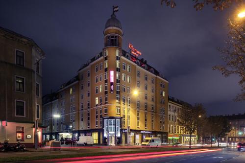 Entree, Mercure Wien Westbahnhof Hotel in Wenen Entree, Mercure Wien Westbahnhof Hotel in Wenen