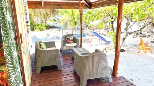 Hiti Tikehau, the ocean side bungalow in 티케하우아톨 Hiti Tikehau, the ocean side bungalow in 티케하우아톨