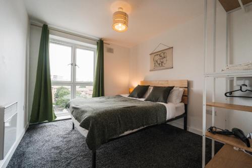 Lovely 2 bedroom flat next to Victoria Park