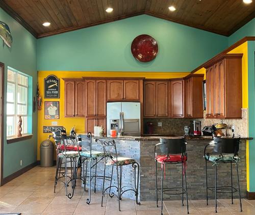 Kitchen, Private Oceanfront Escape: Kayaks, Sunsets, Coral! in West End Kitchen, Private Oceanfront Escape: Kayaks, Sunsets, Coral! in West End