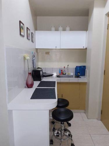 อพาร์ตเมนต์ 1 ห้องนอน 1 ห้องน้ำส่วนตัว ขนาด 23 ตร.ม. – ซานฮวน (Budget Friendly Condo for Rent in Valley Mansions) in ซานฮวน อพาร์ตเมนต์ 1 ห้องนอน 1 ห้องน้ำส่วนตัว ขนาด 23 ตร.ม. – ซานฮวน (Budget Friendly Condo for Rent in Valley Mansions) in ซานฮวน
