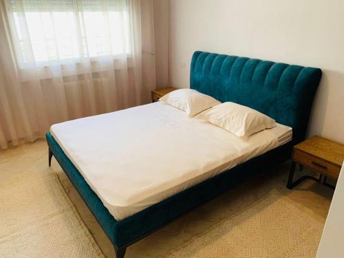 The Perfect Flat, Lac 2, Tunis