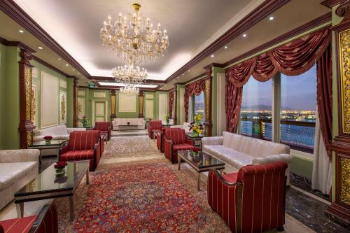 酒吧/休闲厅, 卢克索索尼斯塔圣乔治酒店 (Sonesta St George Hotel Luxor) in 卢克索 酒吧/休闲厅, 卢克索索尼斯塔圣乔治酒店 (Sonesta St George Hotel Luxor) in 卢克索