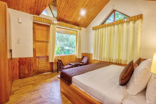 Guestroom, PARADISE-The White House Cafe in Manali Guestroom, PARADISE-The White House Cafe in Manali