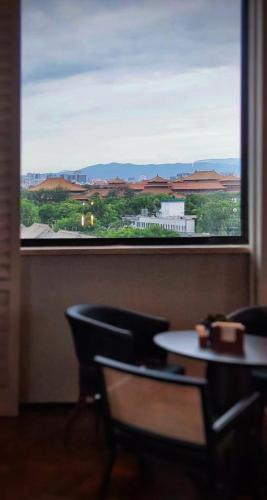 Shared lounge/TV area, UrCove by Hyatt Beijing Forbidden City near National Museum Of China Shared lounge/TV area, UrCove by Hyatt Beijing Forbidden City near National Museum Of China