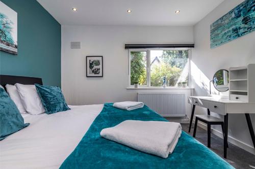 Quiet & Cosy Wollaton Bungalow, large garden, near to Wollaton Deer Park in 沃萊頓 Quiet & Cosy Wollaton Bungalow, large garden, near to Wollaton Deer Park in 沃萊頓