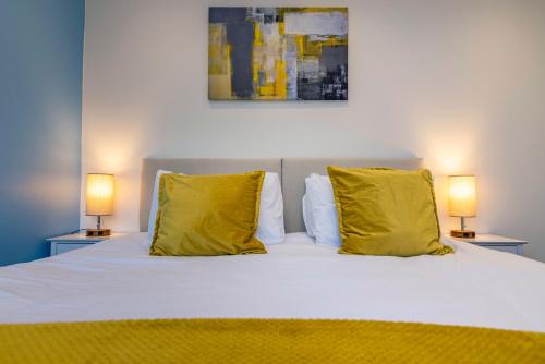 Quiet & Cosy Wollaton Bungalow, large garden, near to Wollaton Deer Park in 沃萊頓 Quiet & Cosy Wollaton Bungalow, large garden, near to Wollaton Deer Park in 沃萊頓