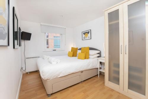 Strand House- Long Stays only