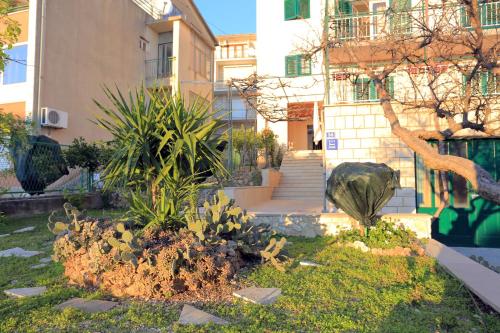 Apartments and rooms with parking space Makarska - 18028 in ใจกลางเมืองมาการ์สกา Apartments and rooms with parking space Makarska - 18028 in ใจกลางเมืองมาการ์สกา