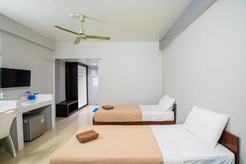 Pasawang Hotel (โรงแรมภาสว่าง) near Nakhon Hat Yai Municipal Public Park Pasawang Hotel (โรงแรมภาสว่าง) near Nakhon Hat Yai Municipal Public Park