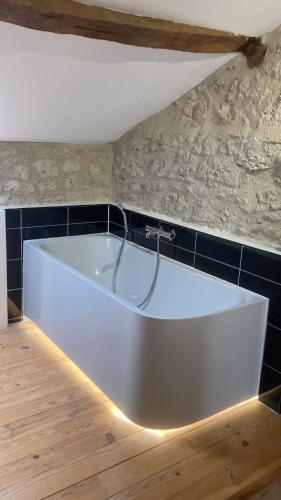Bathroom, Clos du Palens Agen - Que des amis, que du bonheur in Prayssas Bathroom, Clos du Palens Agen - Que des amis, que du bonheur in Prayssas