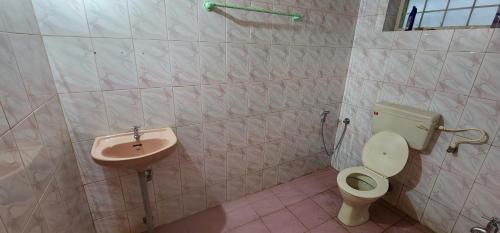 Baie, JJ's White House in Thrissur Baie, JJ's White House in Thrissur