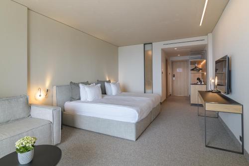 Ensana Aquahouse Hotel in Varna Ensana Aquahouse Hotel in Varna