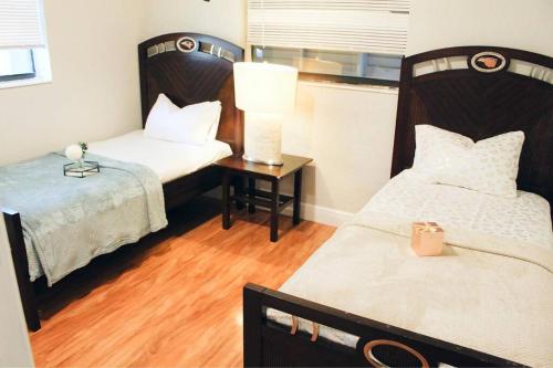 Guestroom, Beautiful cozy home near Fort Lauderdale airport in Margate Guestroom, Beautiful cozy home near Fort Lauderdale airport in Margate