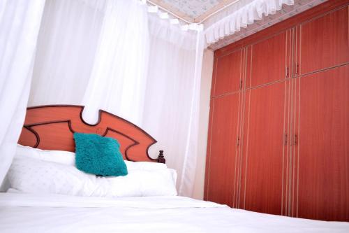 Golden One-bedroom serviced apartment with free WiFi in Kisii Golden One-bedroom serviced apartment with free WiFi in Kisii