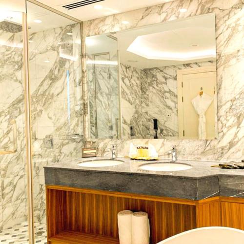 Bathroom, Grand Swiss-Belhotel Waterfront Seef in Seef Bathroom, Grand Swiss-Belhotel Waterfront Seef in Seef