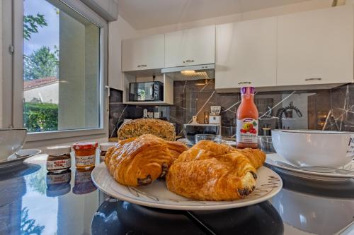 To Be Discovered L'escapade Cosy in Pradines To Be Discovered L'escapade Cosy in Pradines
