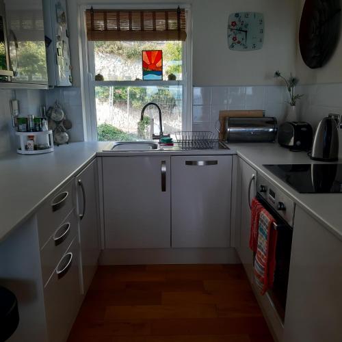 kök, Kaia Penthouse, waking up to the sound and smell of the ocean in Västra Ventnor kök, Kaia Penthouse, waking up to the sound and smell of the ocean in Västra Ventnor