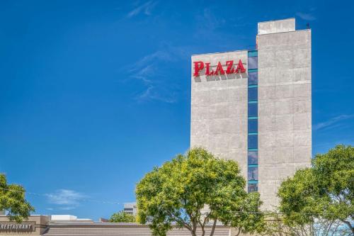 A szálláshely kívülről, Salt Lake Plaza Hotel SureStay Collection by Best Western in Salt Lake City (Utah) A szálláshely kívülről, Salt Lake Plaza Hotel SureStay Collection by Best Western in Salt Lake City (Utah)
